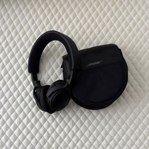 Bose On-Ear Black Headphones with Case